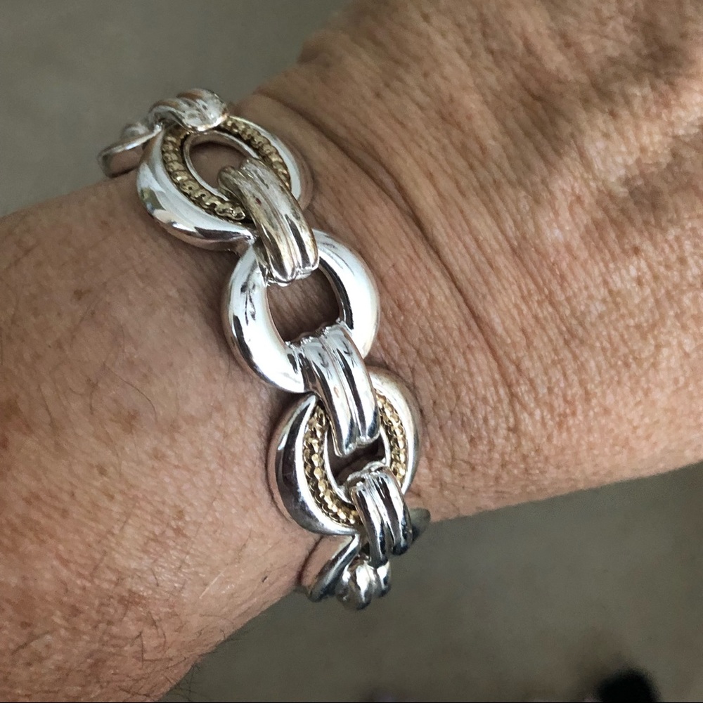 Costume jewelry two-tone bracelet